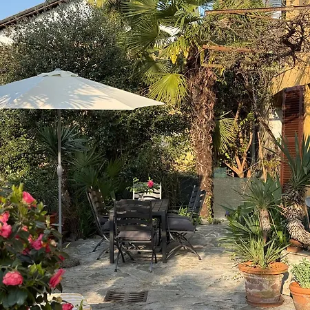 Casa Clara Gartenwohnung Nahe Maggiore Besozzo