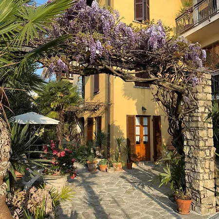 Casa Clara Gartenwohnung Nahe Maggiore Besozzo